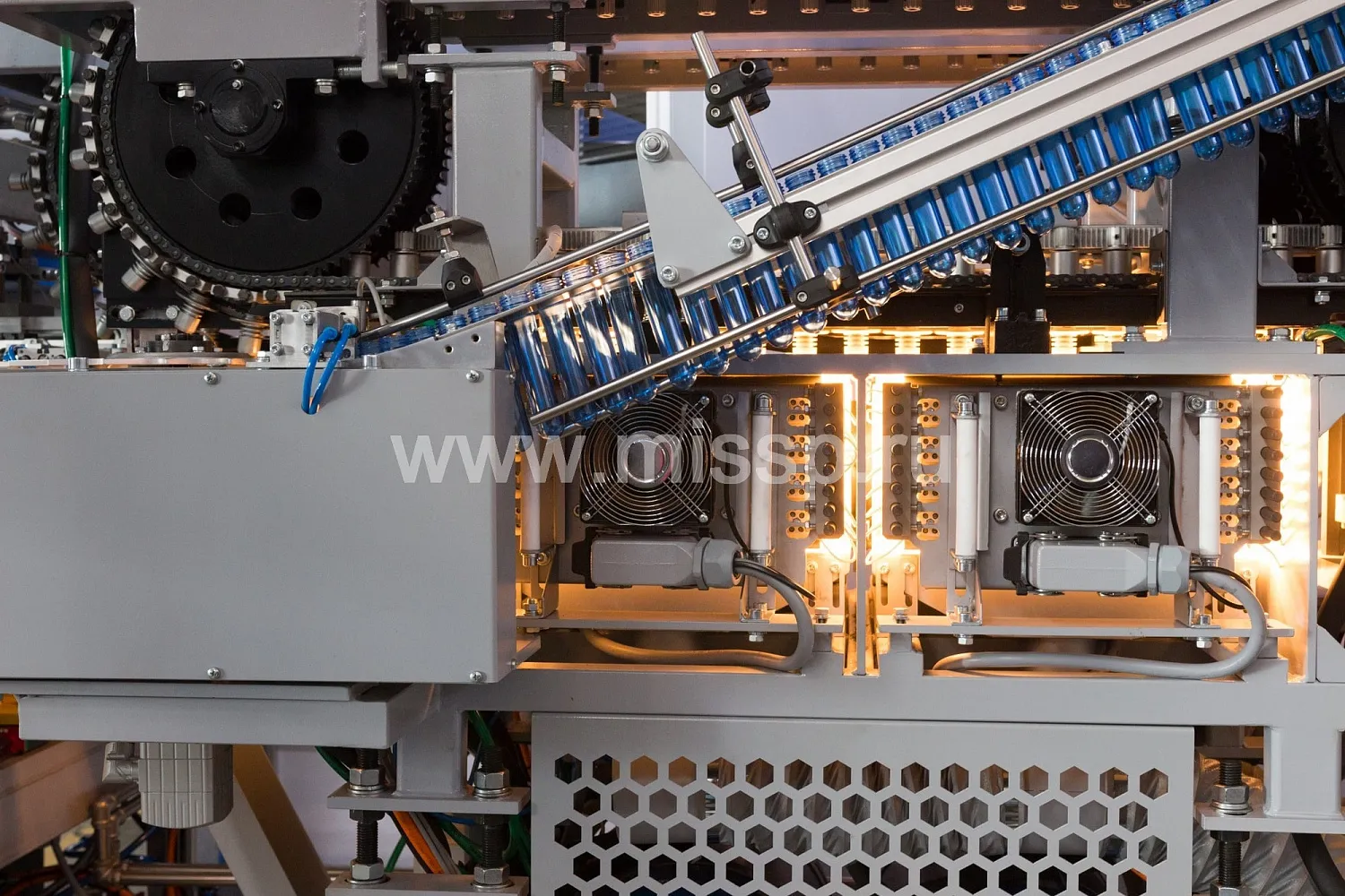 А-4000-2 —  Fully automatic PET blow molding machine